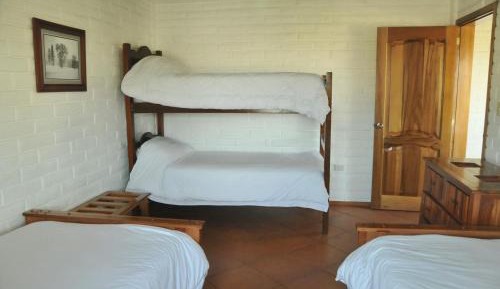 Bungalow (6 Adults)