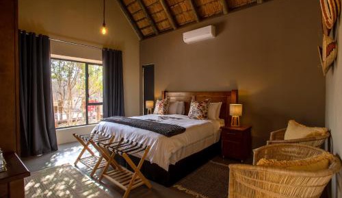 Deluxe King Suite
