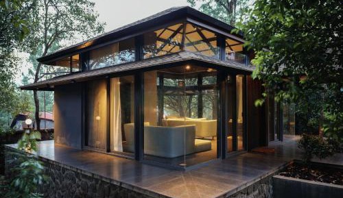 Villa with Garden View