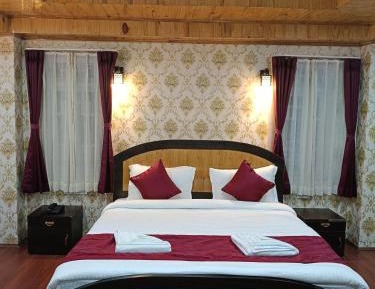 Superior Queen Room