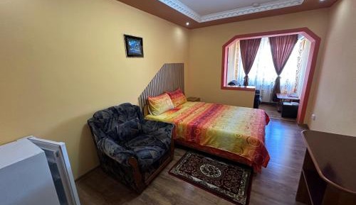 Double Room with Shared Bathroom