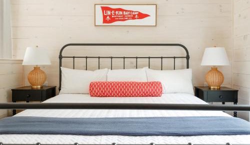 One-Bedroom Bungalow