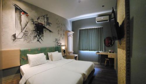 Deluxe Double or Twin Room