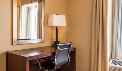 Standard Queen Room with Two Queen Beds with Sitting Area