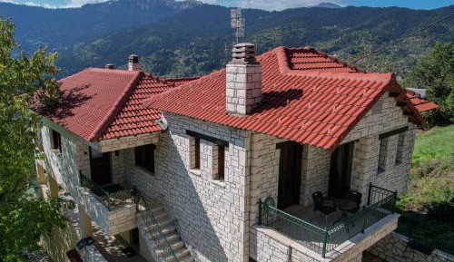 Suite with Mountain View