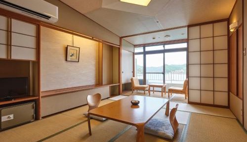 Japanese-Style Family Room - Main Building - Non-Smoking