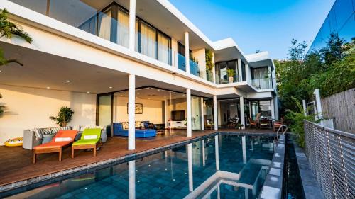 Villa with Sea View
