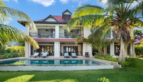 Villa - Beach Front