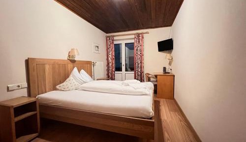 Single Room with Balcony