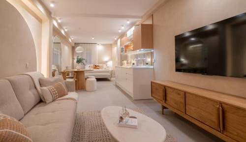 Apartment with Balcony