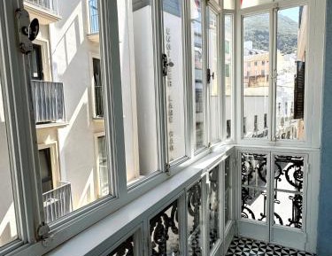 One-Bedroom Apartment with Balcony