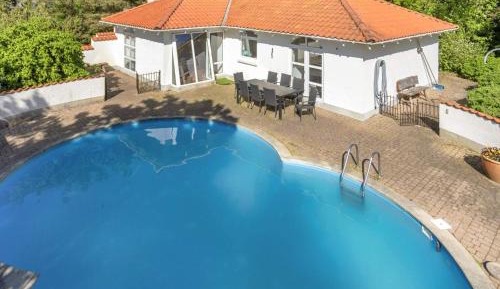 Three-Bedroom Holiday Home 