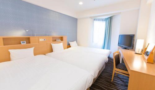 Twin Room with Sofa Bed - Non-Smoking