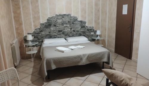 Basic Triple Room