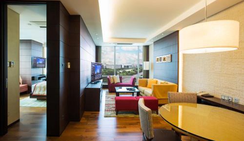 Penthouse Suite