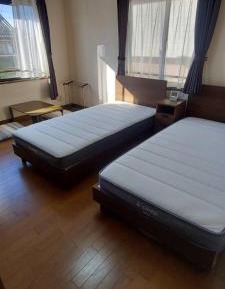 Economy Twin Room