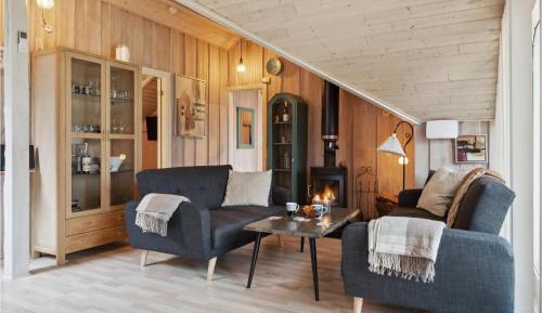 Three-Bedroom Holiday Home 
