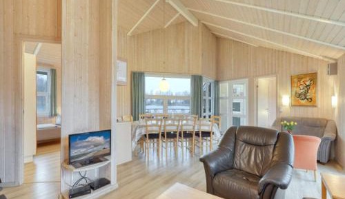 Five-Bedroom Holiday Home