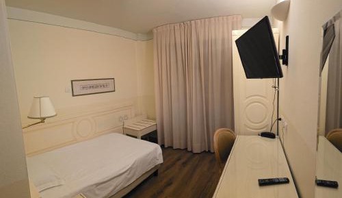 Comfort Single Room