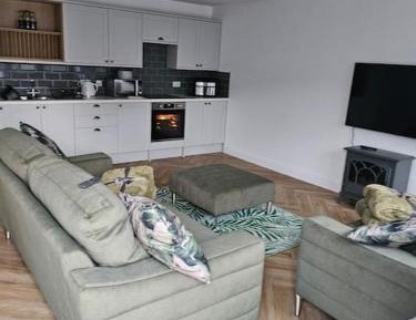 One-Bedroom Deluxe Apartment