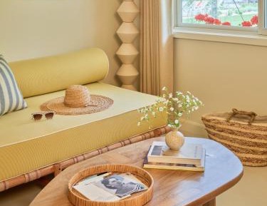 Queen Room with Garden View
