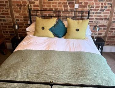 Deluxe Double Room with Shower