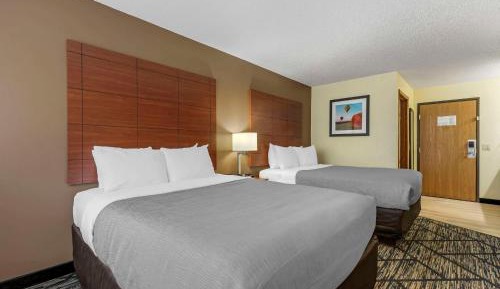 Queen Room with Two Queen Beds - Non-Smoking