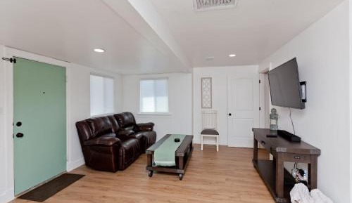 One-Bedroom House