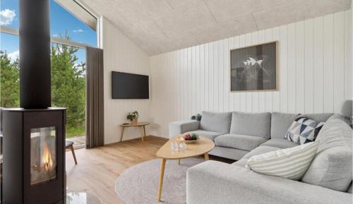Four-Bedroom Holiday Home