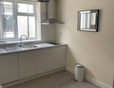 One-Bedroom Apartment - Non-Smoking