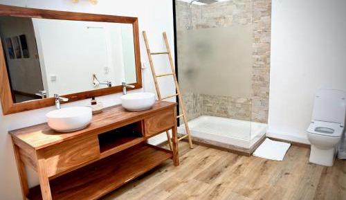 Deluxe Suite with Sea View