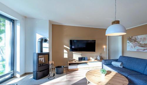 Apartment with Lake View