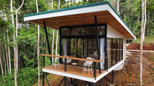 Double or Twin Room with Mountain View