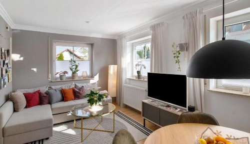 Superior One-Bedroom Apartment