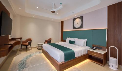 Superior King Room