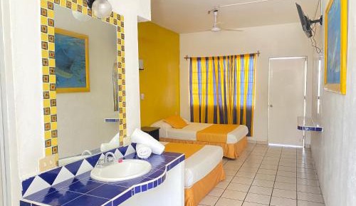 Standard Twin Room with Sea View