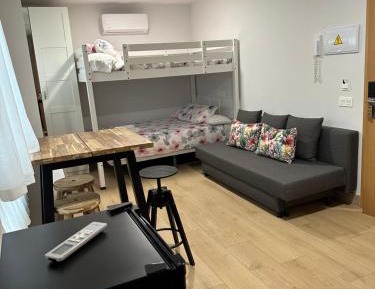 Standard Studio