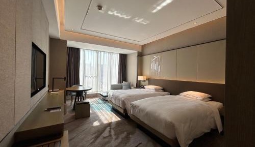 Business Guest Room with Two Twin Beds - high Floor