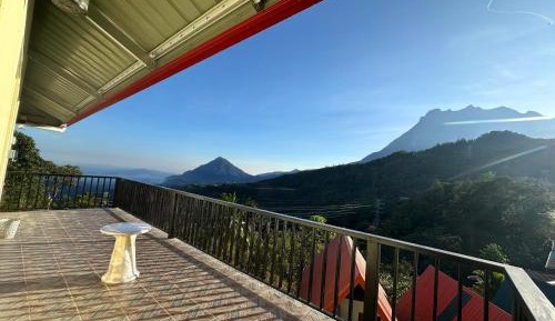 Three-Bedroom Holiday Home 