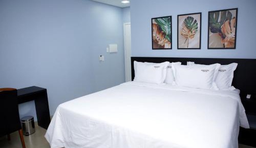 Superior King Suite