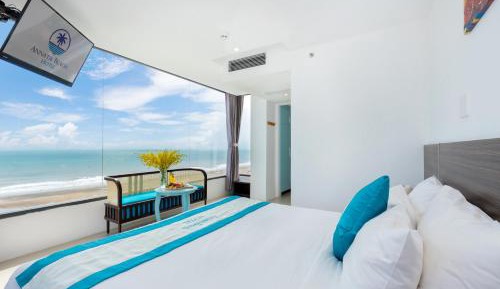 Suite with Ocean Front View