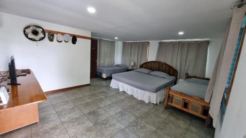 Triple Room with Bathroom