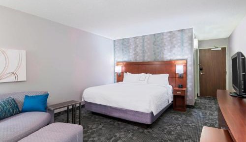 King Room with Sofa Bed