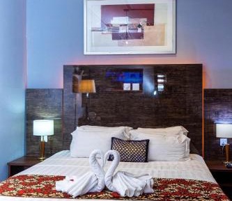 Deluxe King Room
