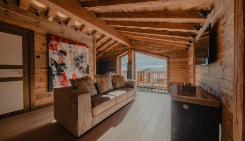Signature Residence with Four Bedrooms