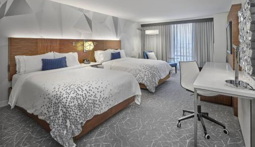 Deluxe Queen Room with Two Queen Beds