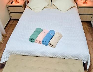 Two-Bedroom Deluxe Apartment with Balcony