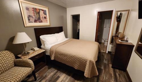 Queen Room