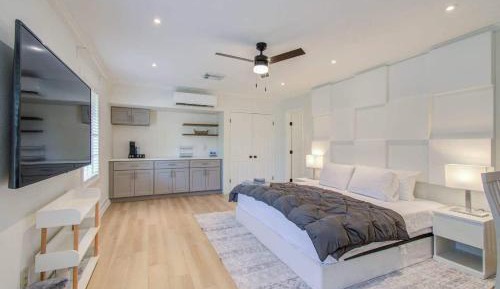 One-Bedroom House