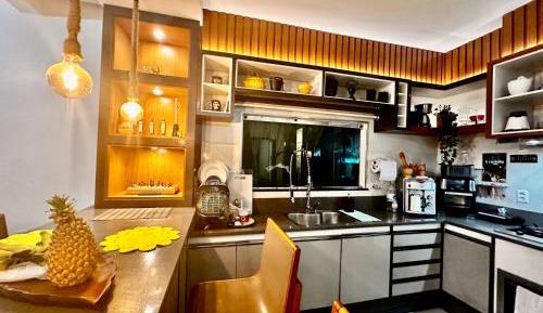 Two-Bedroom Deluxe Apartment with Balcony